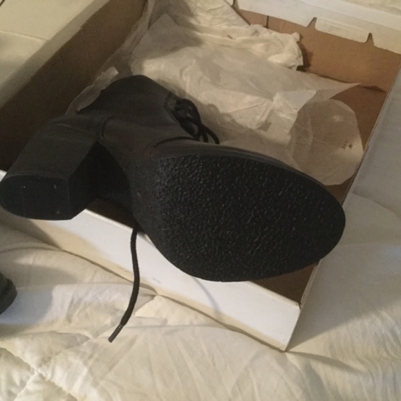 Booties - Picture 4 of 4